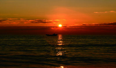 закат на море